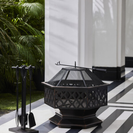 HEXAVE - 27.5 Inch Wrought Iron Hexagonal Fire Pit for Outdoors