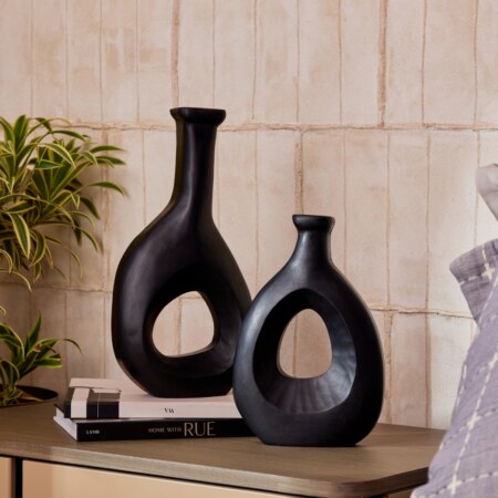 AMPHORA WOODEN BLACK TALL VASE