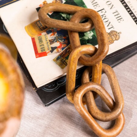 Chain Link Brown Wooden Decor Object